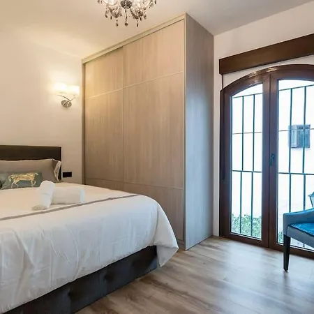 Luxurious Apartment In The Heart Of Puerto Banus Marbella Exterior photo